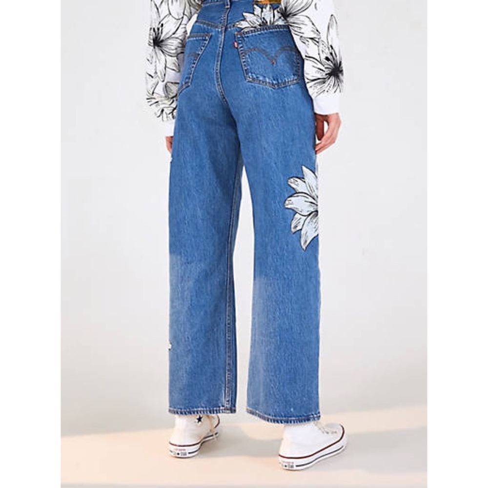 LEVI'S® X FARM HIGH LOOSE WOMEN'S JEANS - Picture 7 of 9